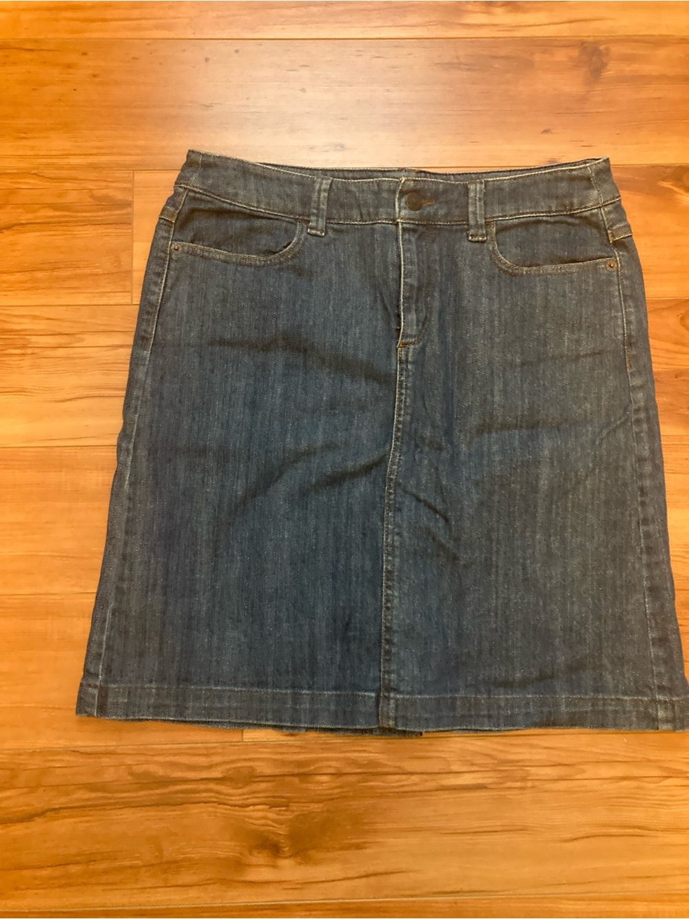 Eddie Bauer Dark Wash Skirt, Size 6